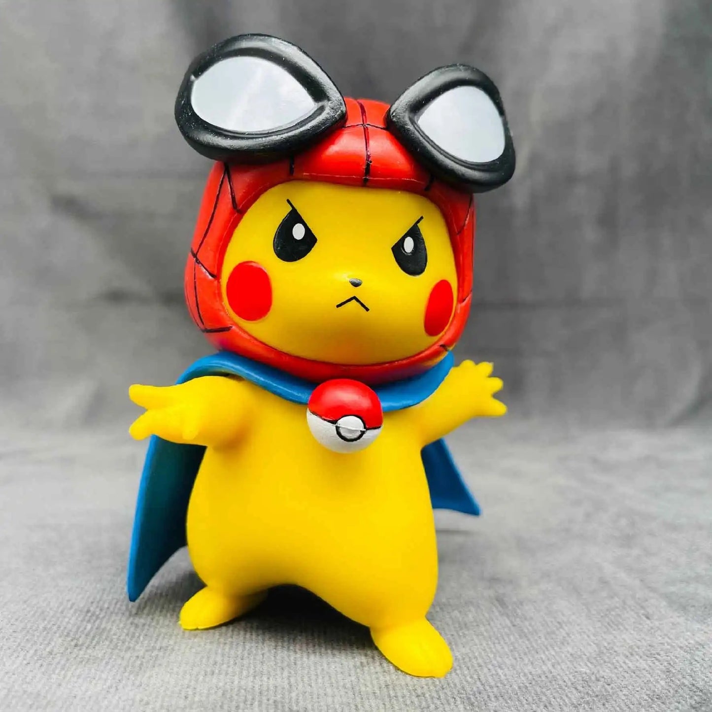 Pokémon Pickachu in cosplay play FansFirst